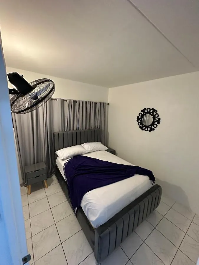 Apartment Sunshine Accommodation Camperdown